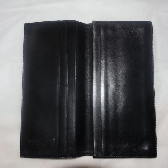 MCM Long Bifold Wallet - Picture 9 of 16